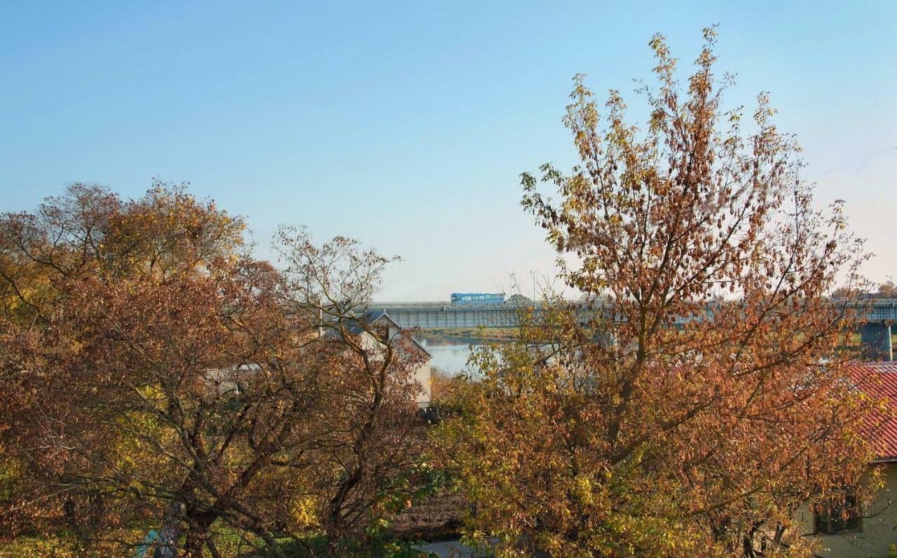 Apartment Riverside